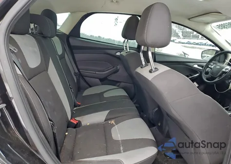 2012 Ford Focus Se z USA, uszkodzony, nr VIN 1FAHP3K26CL102202